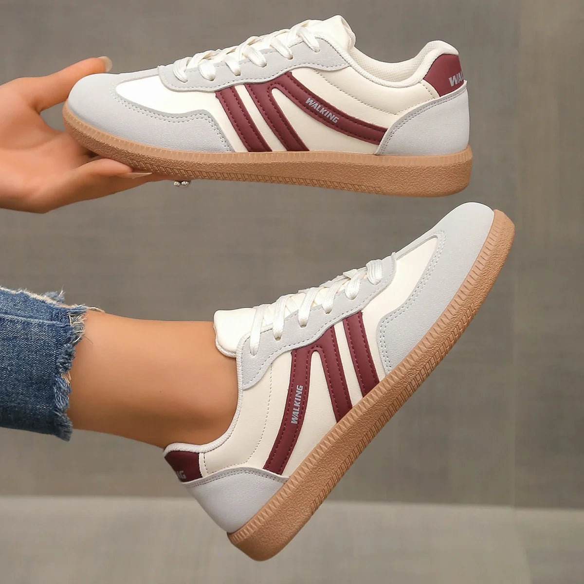 Walking Sneaker