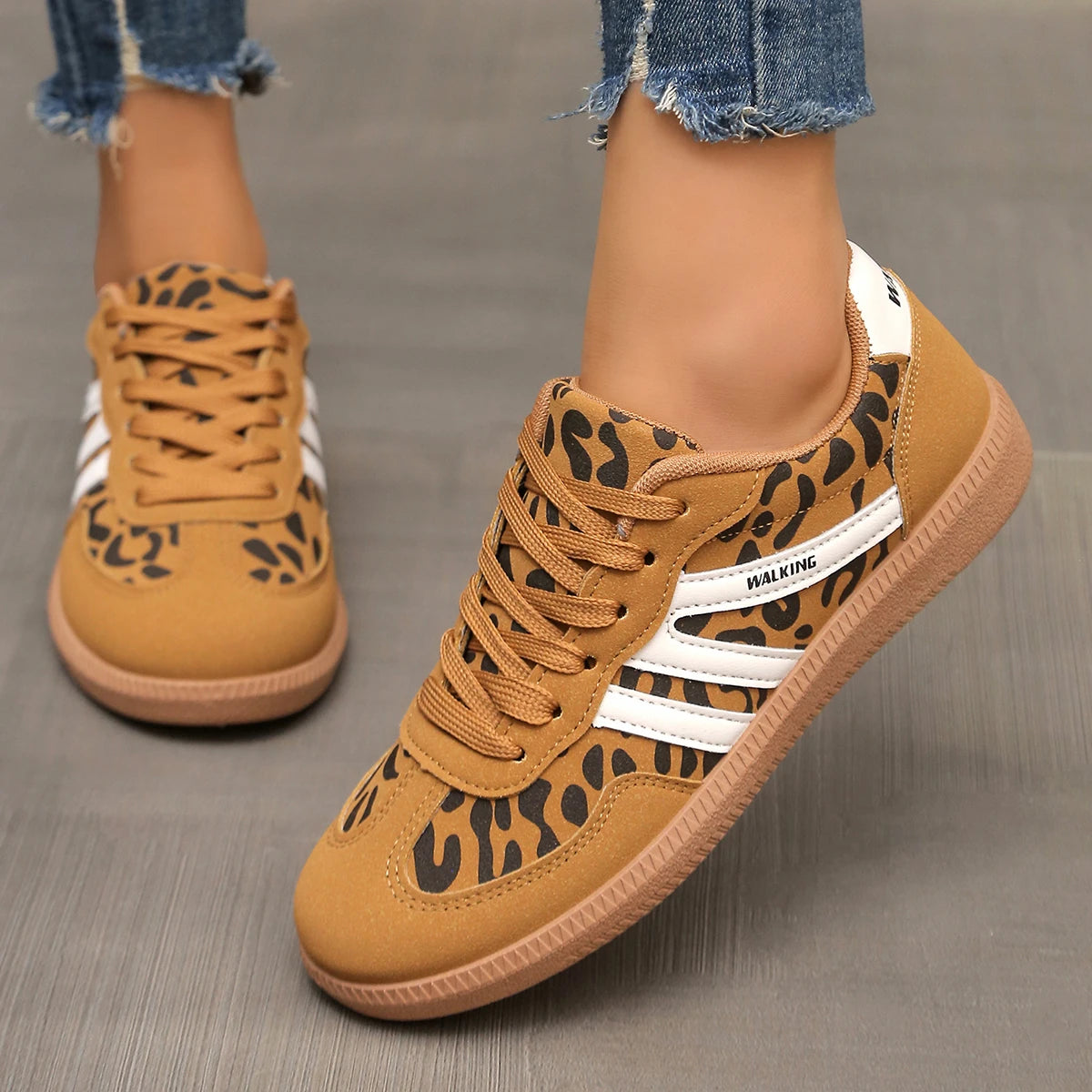 Walking Sneaker