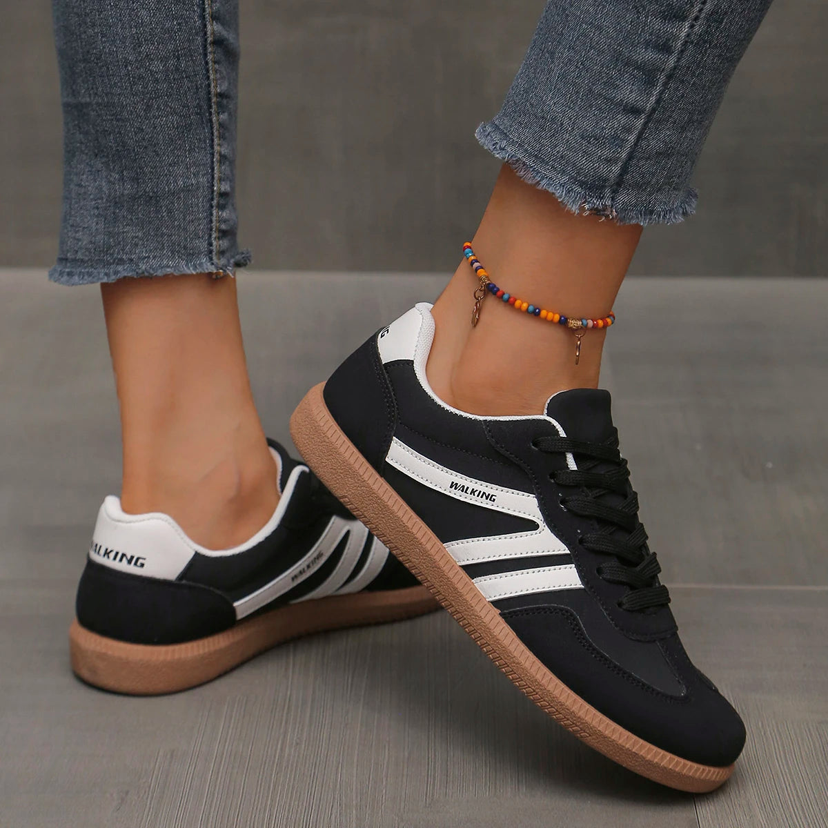 Walking Sneaker